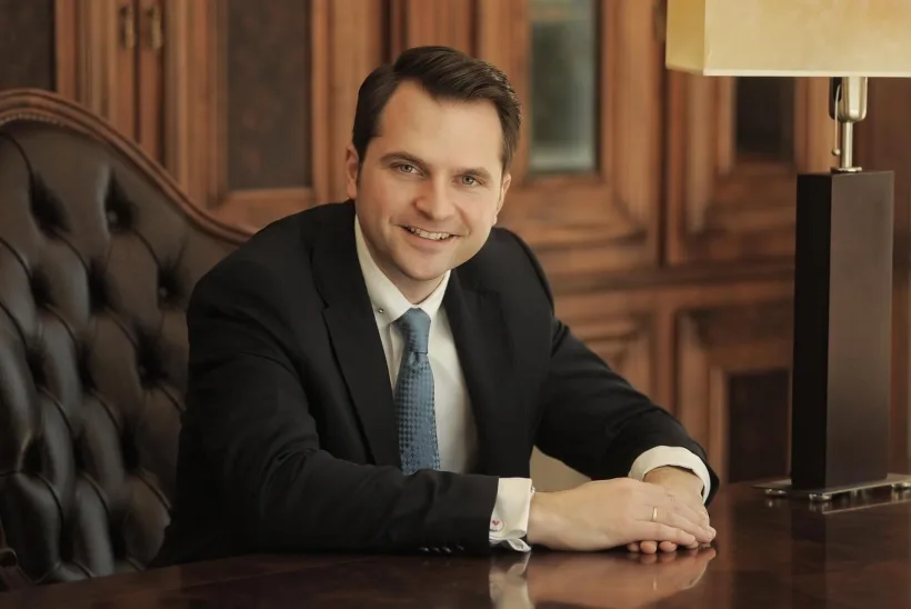 Ministrul Burduja, plângere penală după ce imaginea i-a fost folosită într-o înșelătorie deep fake