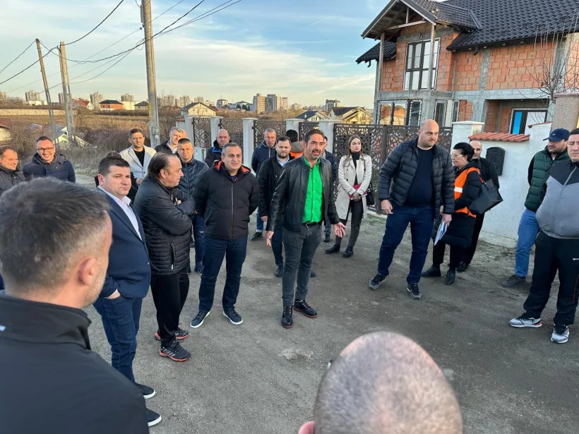 Reprezentanții administrativi ai oltenilor și-au anunțat activitățile printre oameni, în stradă