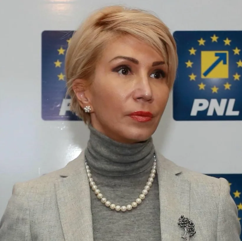 Ia românească, subiect de discuții între Ministerul Culturii și compania Louis Vuitton
