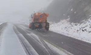 Închidere sezonieră: circulația pe Transfăgărășan și Transalpina, oprită din cauza vremii