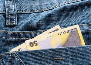 Salariul minim, în funcție de studii