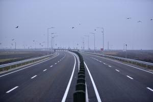 Guvernul a aprobat noi investiții în infrastructură și ajutoare pentru comunitățile din România