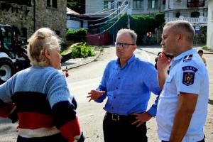 Conducerea CJ Prahova, alături de cetățenii sinistrați din Sinaia