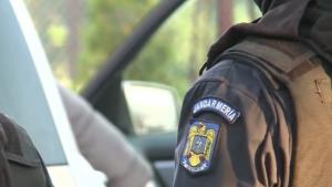 Tânărul care a scandat lozinci în fața sediului USR a fost sancționat de polițiști