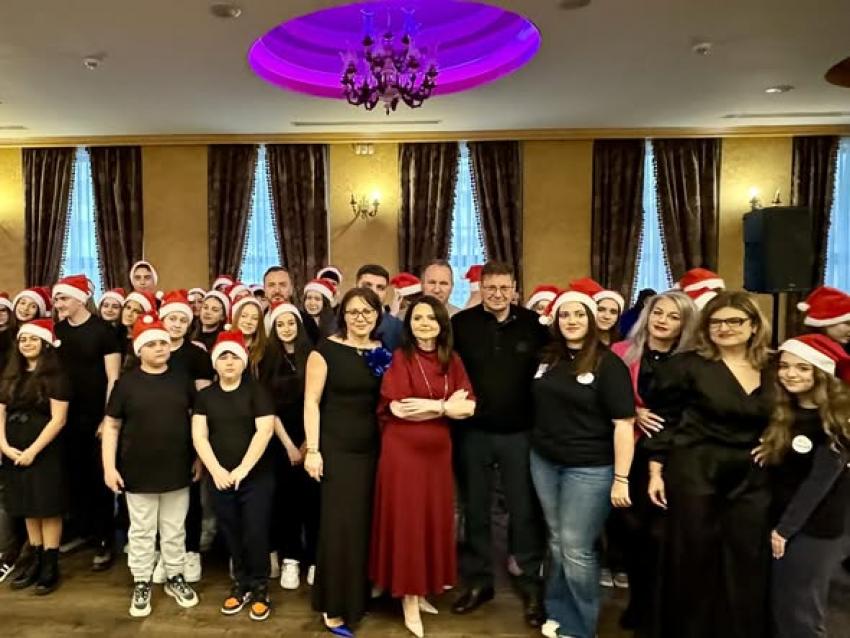 Gala Inimilor Albastre, eveniment dedicat copiilor cu autism din Ialomița