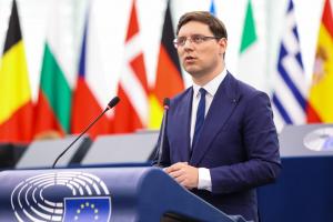 Victor Negrescu candidează pentru funcția de prim-vicepreședinte al PSD