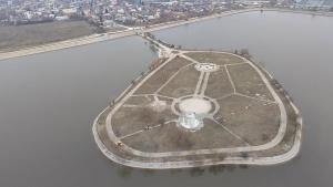 CIPRIAN CIUCU: Vom reda insulei Lacul Morii gloria de altădată