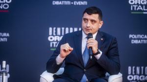 Moțiunea „Premierul NORDIS trebuie să plece, românii s-au săturat de umilinţă" va fi dezbătută în Parlament