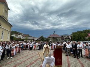 Președintele CJ Bistrița Năsăud, printre concetățeni, la hramul unei biserici