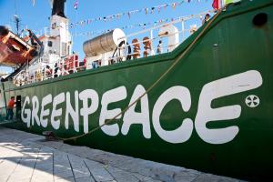 Greenpeace cere Tribunalului București suspendarea acordului de mediu pentru Neptun Deep