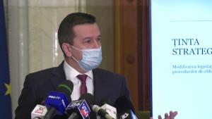 Grindeanu: Transportul refugiaţilor din zona de conflict este gratuit cu CFR Călători până la graniţă