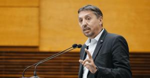 Ministrul Educației anunță măsuri pentru combaterea pseudoștiinței și a manipulărilor, inclusiv pe TikTok