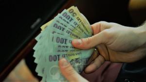 INS: Salariul mediu net, în creștere cu 182 de lei