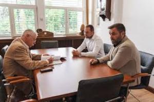 Noi microbuze electrice pentru elevi, în Covasna