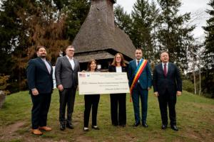 Ambasada SUA din România acordă 95.000 de dolari pentru restaurarea unei biserici din Sighetu Marmației