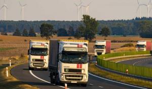 Schemă de ajutoare de 60 milioane de euro pentru transportatorii rutieri români, aprobată de Comisia Europeană