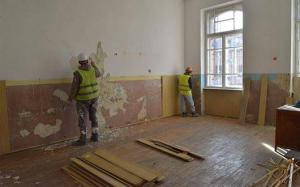 Banca Mondială ajută România să-și renoveze școlile