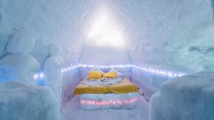 Se redeschide Hotelul de Gheață de la Bâlea Lac