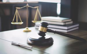 ”Amenzile de pandemie” anulate.  Guvernul trebuie să returneze banii