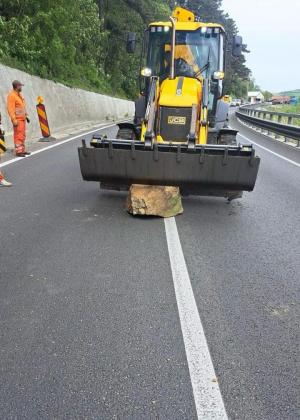 Rutele ocolitoare ale Văii Oltului (DN7) în perioada defrișării versantului!