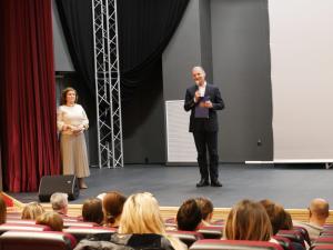 Președintele CJ Sălaj aplaudat de studenții din Zalău ai Universității Vasile Goldiș Arad