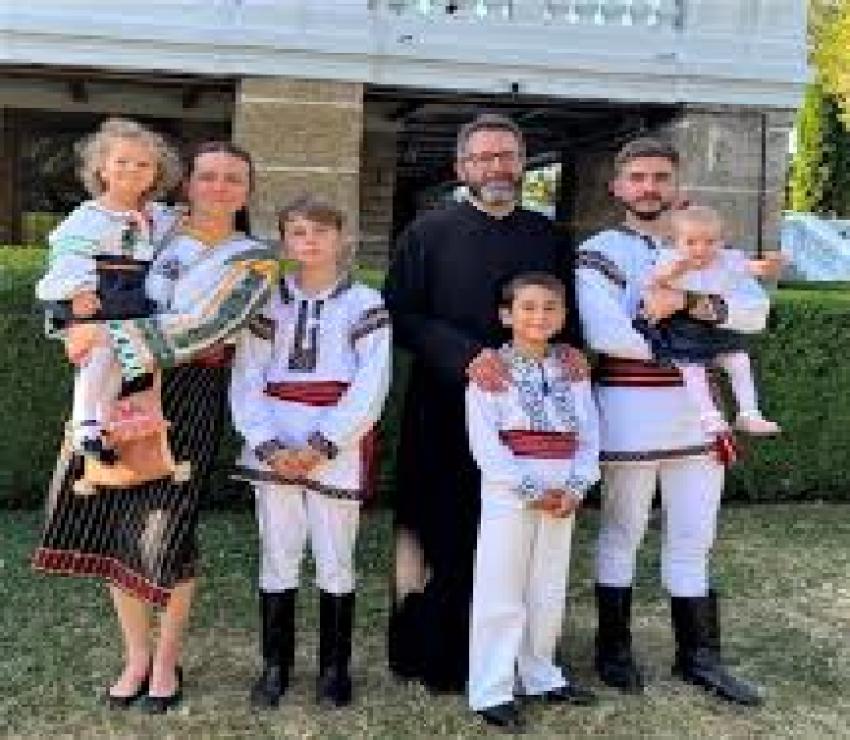 Familia, credința și tradițiile, baza vieții sociale în județul Alba