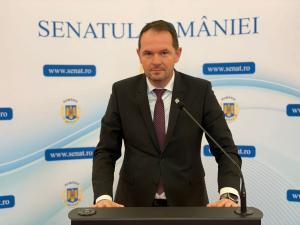 Proiect PSD: însoțitorii copiilor nu vor mai avea nevoie la ieșirea din țară de cazierul judiciar, în format fizic