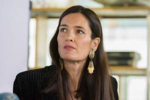 Deputatul Florin Manole: Clotilde Armand taie 133.000.000 lei de la școli și spitale ca să dea mai mulți bani la panseluțe