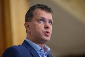 USR nu susține moțiunea de cenzură a AUR