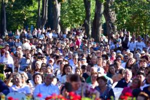 Conferință impresionantă, pe teme de spiritualitate, în parc, la Vaslui