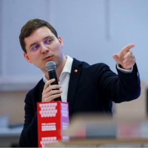 Europarlamentar România are doar câteva luni să prezinte un plan credibil pentru reducerea deficitului