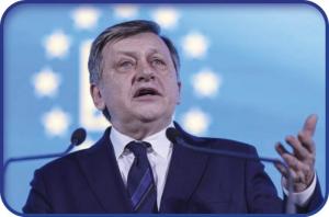 Crin Antonescu urmează să devină în mod oficial și candidatul UDMR