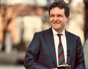 Propunerea lui Nicușor Dan privind atacurile hibride care vizează Români