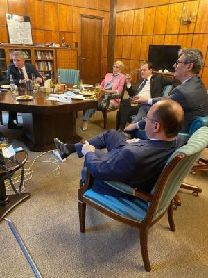 Orban, amendat cu 3.000 de lei pentru nepurtarea măștii și fumat în spații închise