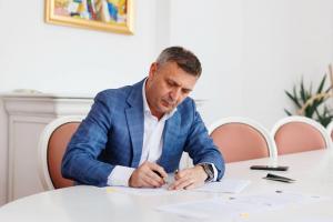 Dincolo de politică avem nevoie de finanțări pentru investiții în infrastructură