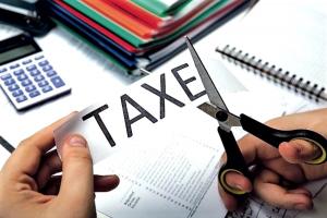 Taxele nu vor crește în 2026 dacă se mențin prevederile actuale, avertizează Bolojan