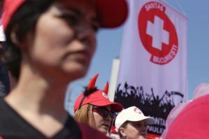 Sanitas amenință cu greva generală dacă Guvernul reduce fondul de salarii cu 10%