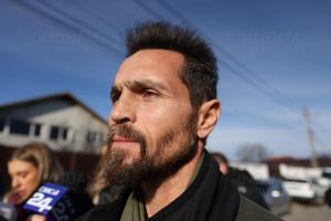 Bărbat trimis în judecată din cauza unui simbol legionar amplasat pe o troiță